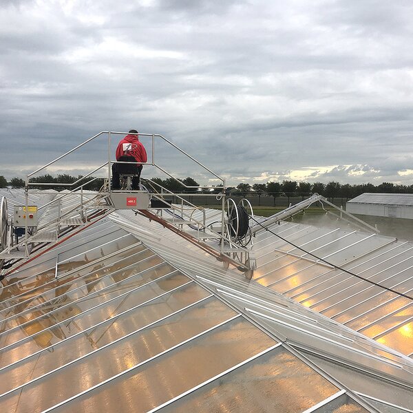 Greenhouse deck cleaning with ReduClean